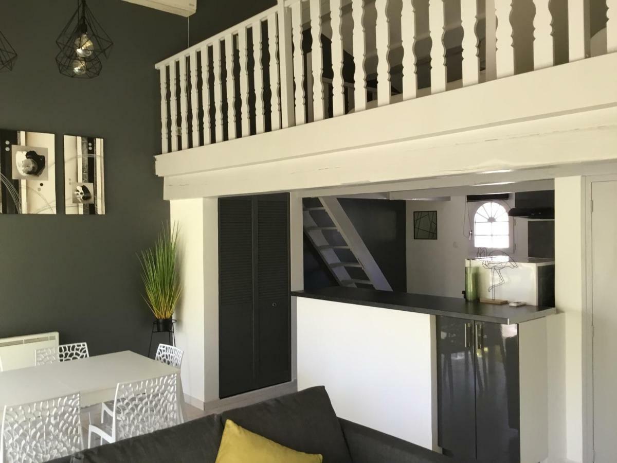 Holiday home Avec Piscine Lou Minestraue